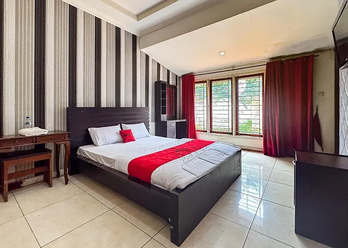 RedDoorz at RCK Megamendung Puncak Hotel