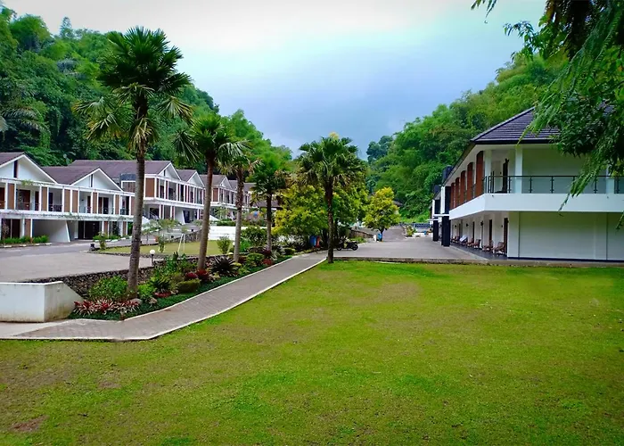 Zuri Resort Cipanas Puncak